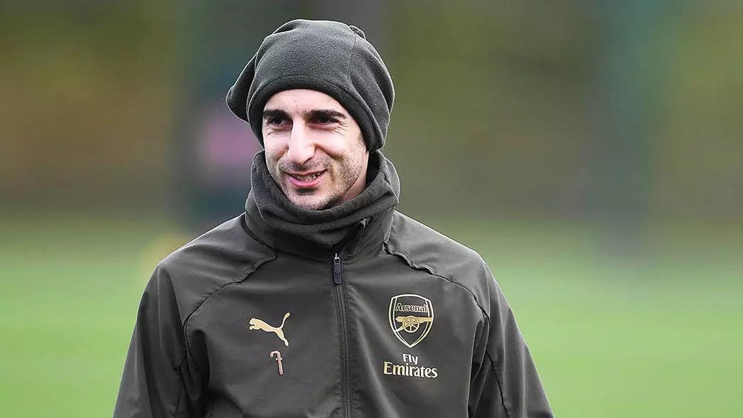 电竞-波尔图内部会议纪要流出——窗口期刷新队史纪录；亚冠使命明确；高层口径保持一致的简单介绍