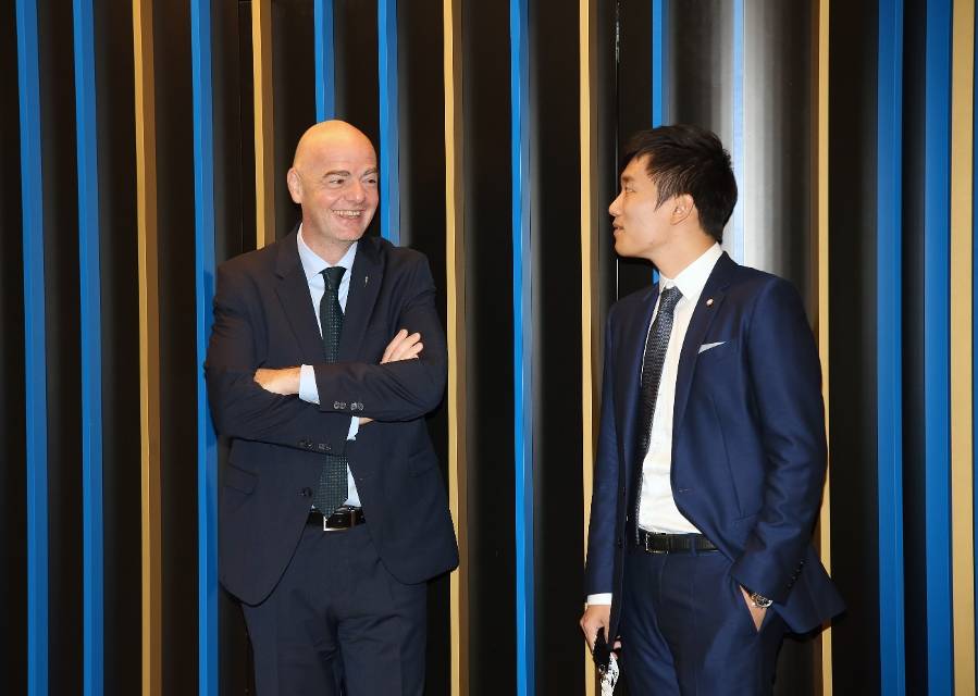 英雄联盟-欧超杯今晚走向成谜，AC米兰更衣室发声，压力陡增，赛季目标并未改变的简单介绍