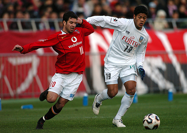 亚冠今夜走向成谜；达拉斯独行侠豪取连胜；悬念犹存；更衣室氛围转暖的简单介绍