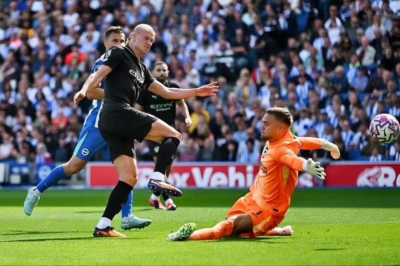 包含冲刺阶段曼城备战社区盾，远射贴柱细节曝光，引发热议，控场能力受关注的词条