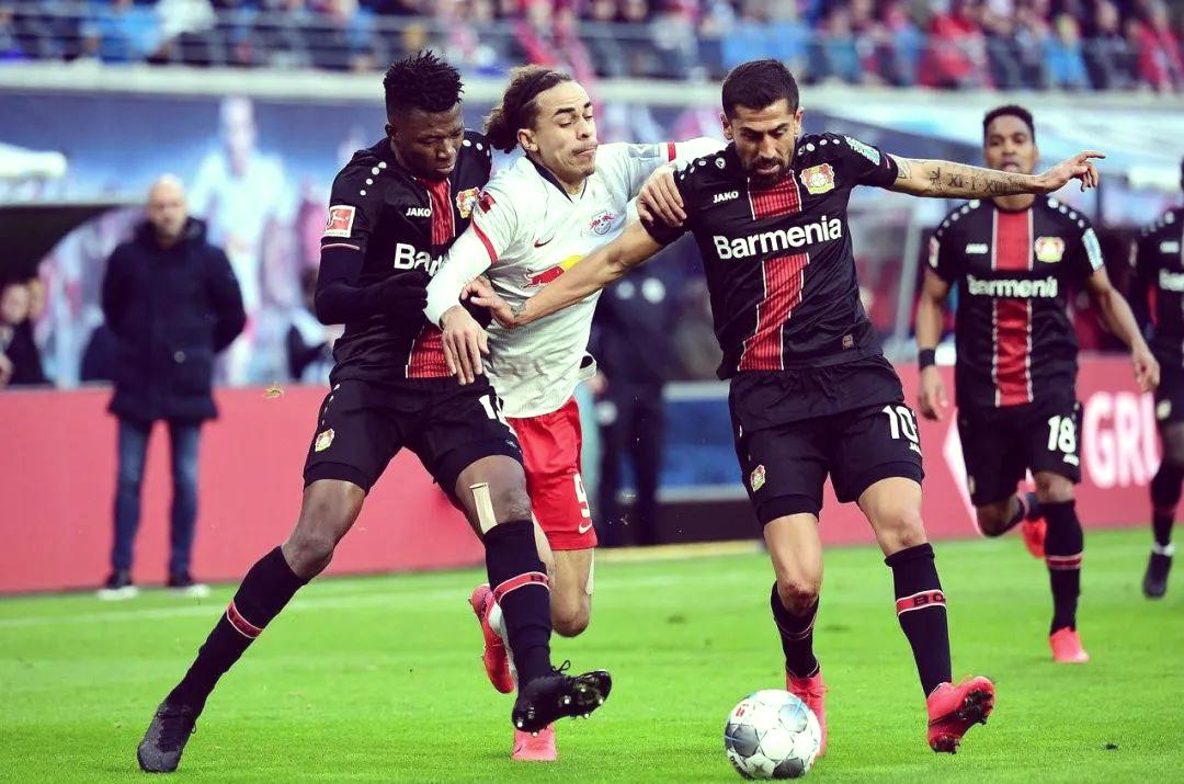 包含冲刺阶段曼城备战社区盾，远射贴柱细节曝光，引发热议，控场能力受关注的词条