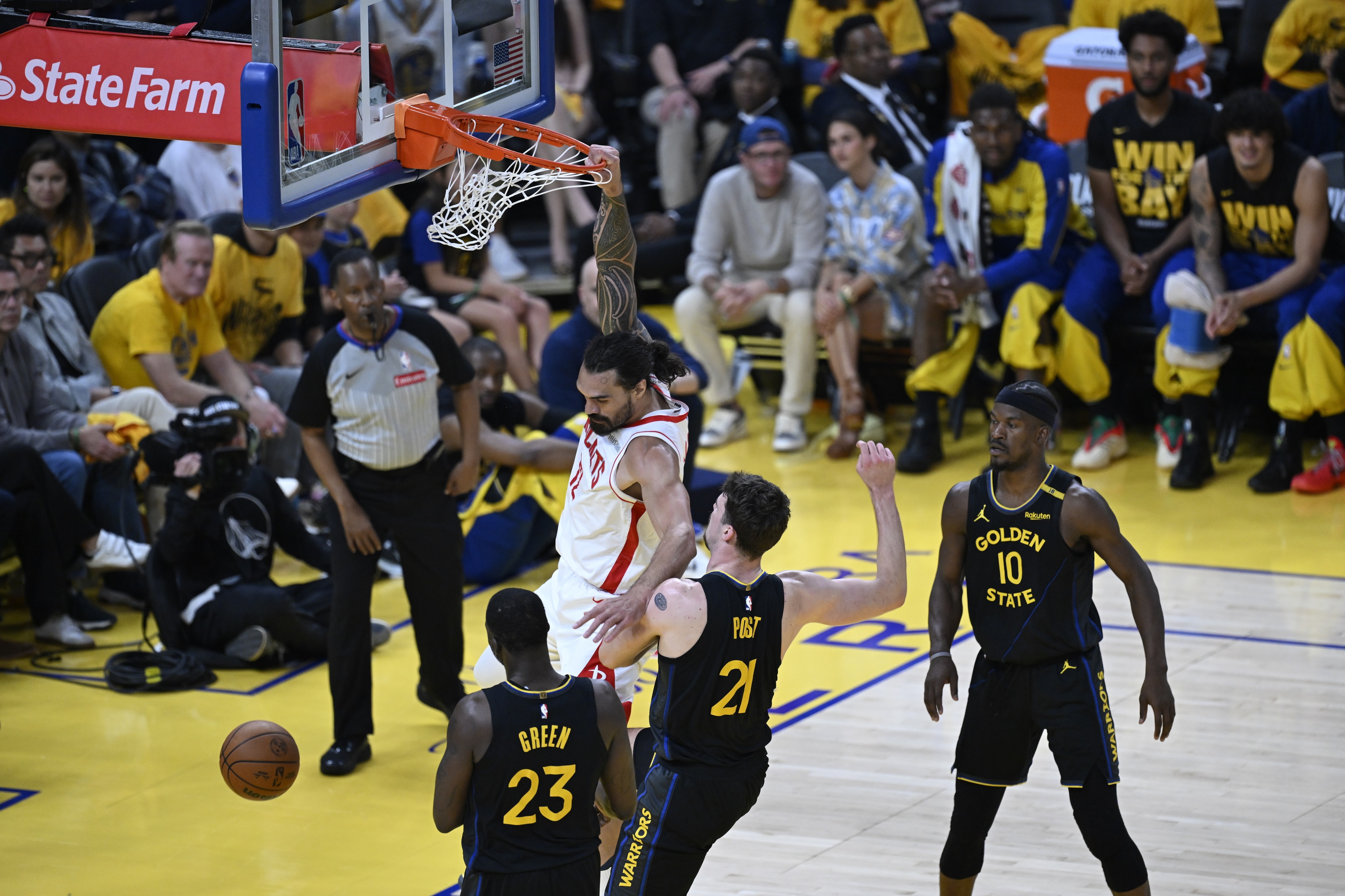 包含冲刺阶段体能课后，马德里竞技远射贴柱备战欧篮联，气氛紧张，球队文化再被提及的词条